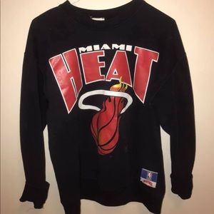 vintage miami heat sweatshirt😋